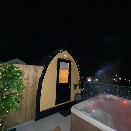 Arch Pod & Hot Tub Apartment Carndonagh Exterior photo